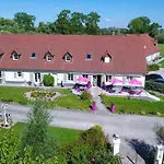 Domaine Les Saules Restaurant 3* Favières