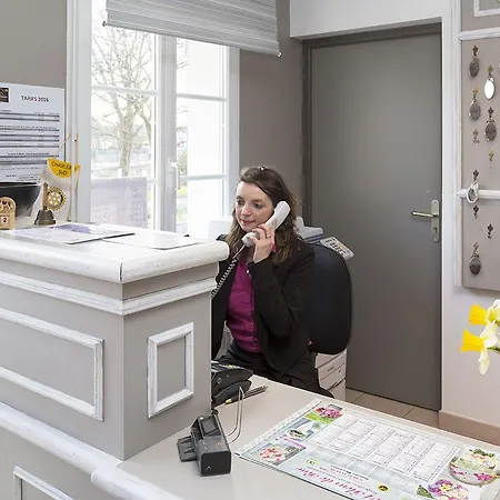 Domaine Les Saules Restaurant מלון