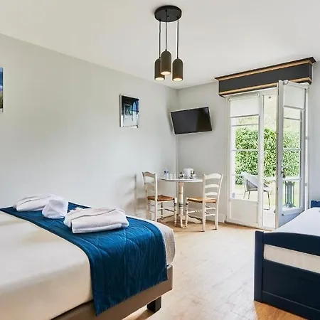 מלון Domaine Les Saules Restaurant 3*
