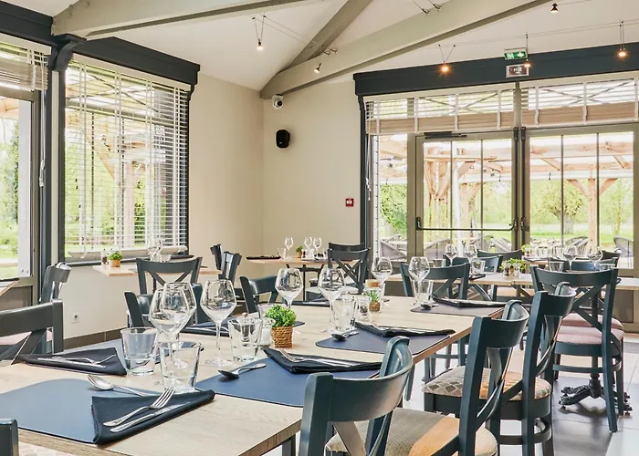 Les Saules Favières