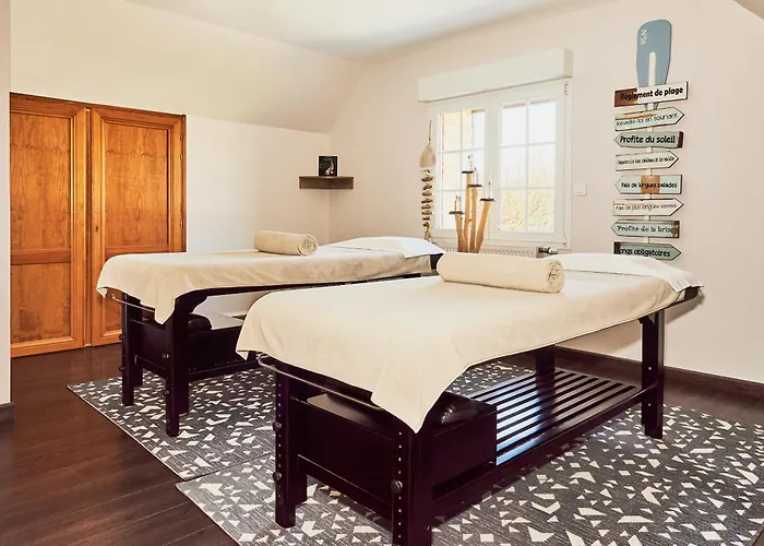 Les Saules Favières